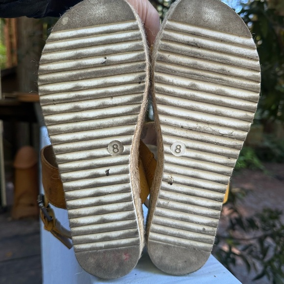 BIG BUDDHA Yellow Suede Faux Leather Espadrille Sandals Cork Platform Size 8 - Picture 7 of 13